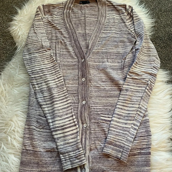 Women’s Gap purple and white stripe button up v-neck cardigan XS - Picture 1 of 2
